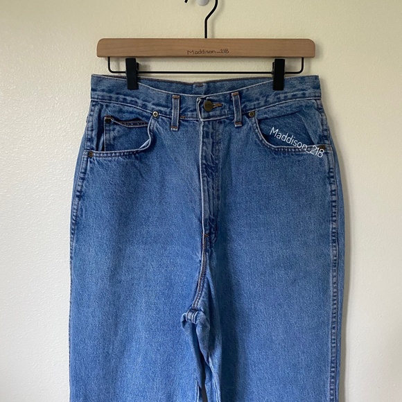 CHIC Vintage High Rise Mom Jeans Tapered Leg 30” waist - Picture 5 of 10
